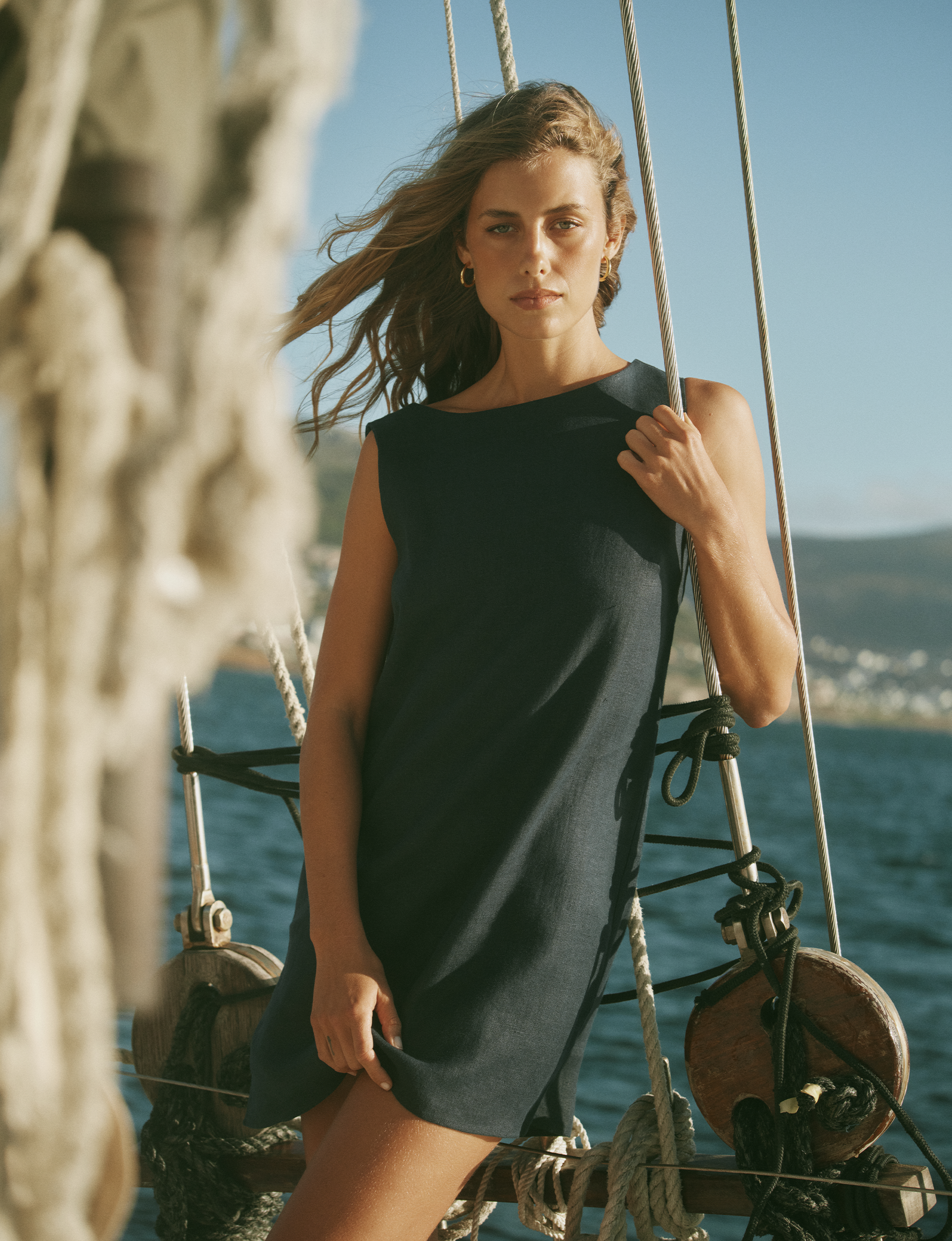 Jackie Dress: Linen, Navy Blue Main image