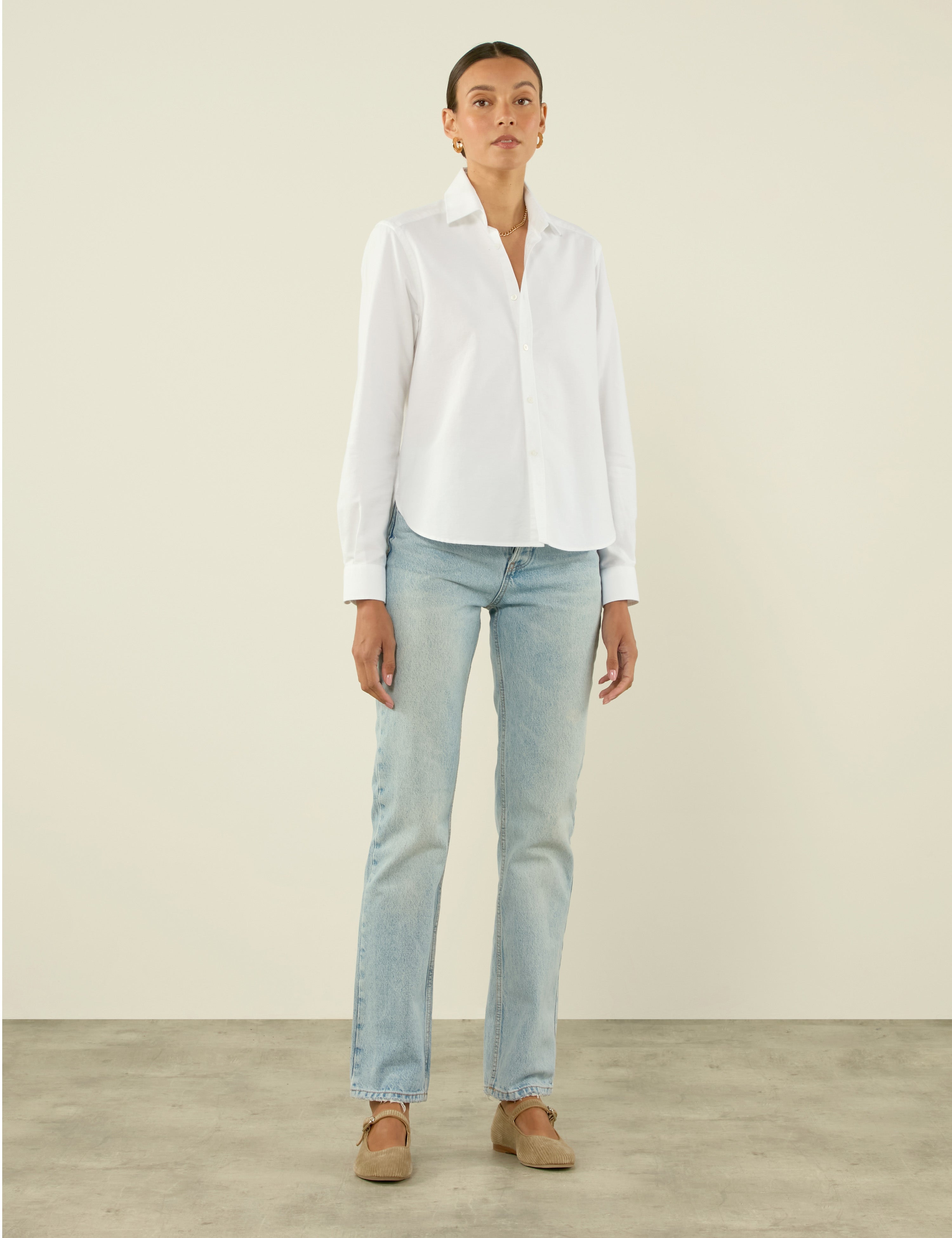 The Classic: Oxford, White Main image