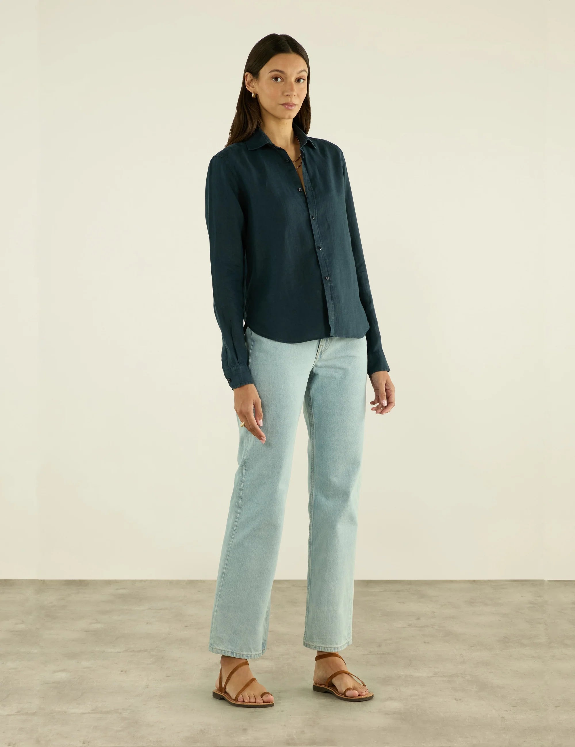 The Classic: Linen, Navy Blue Secondary image