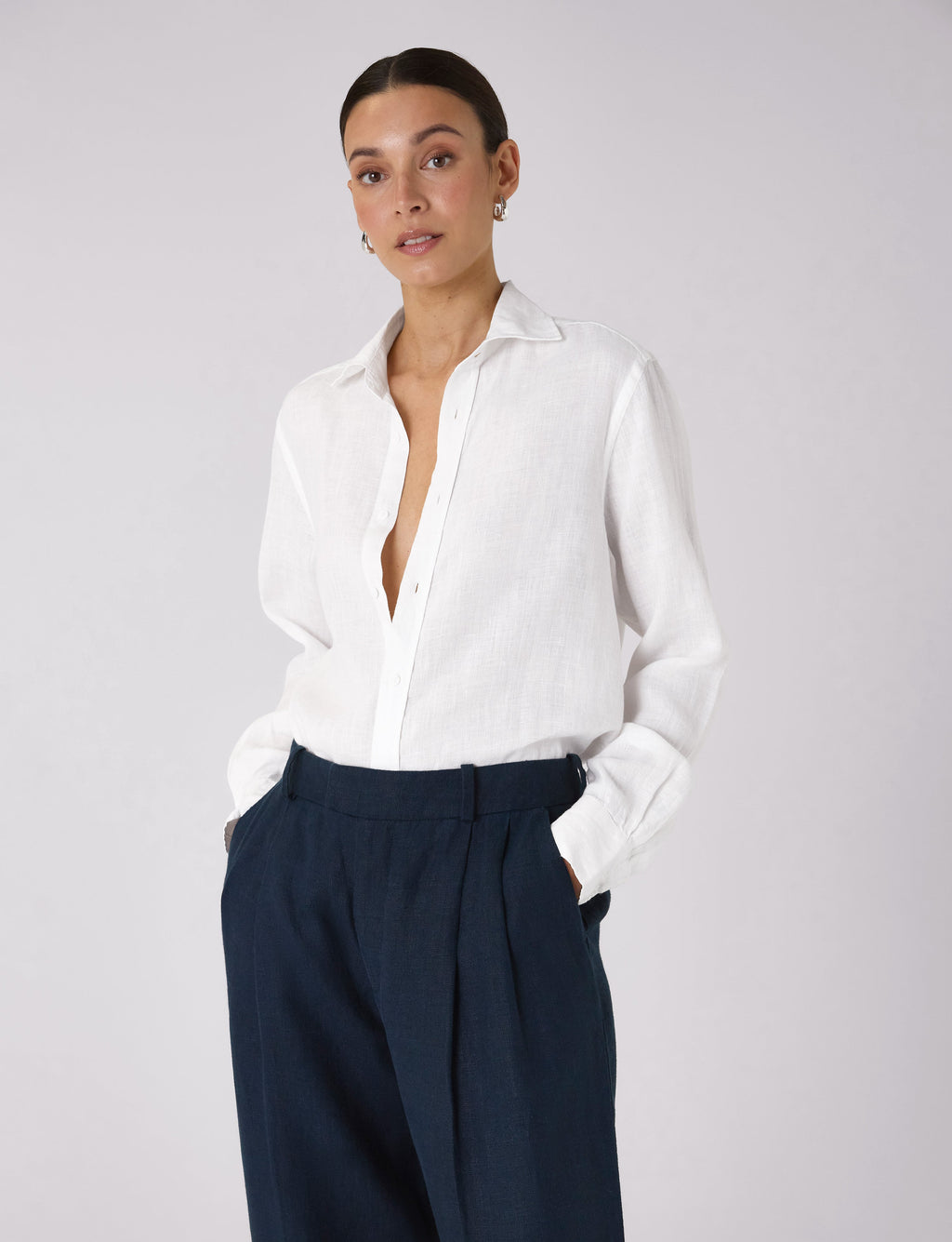 The Boyfriend: Linen, White