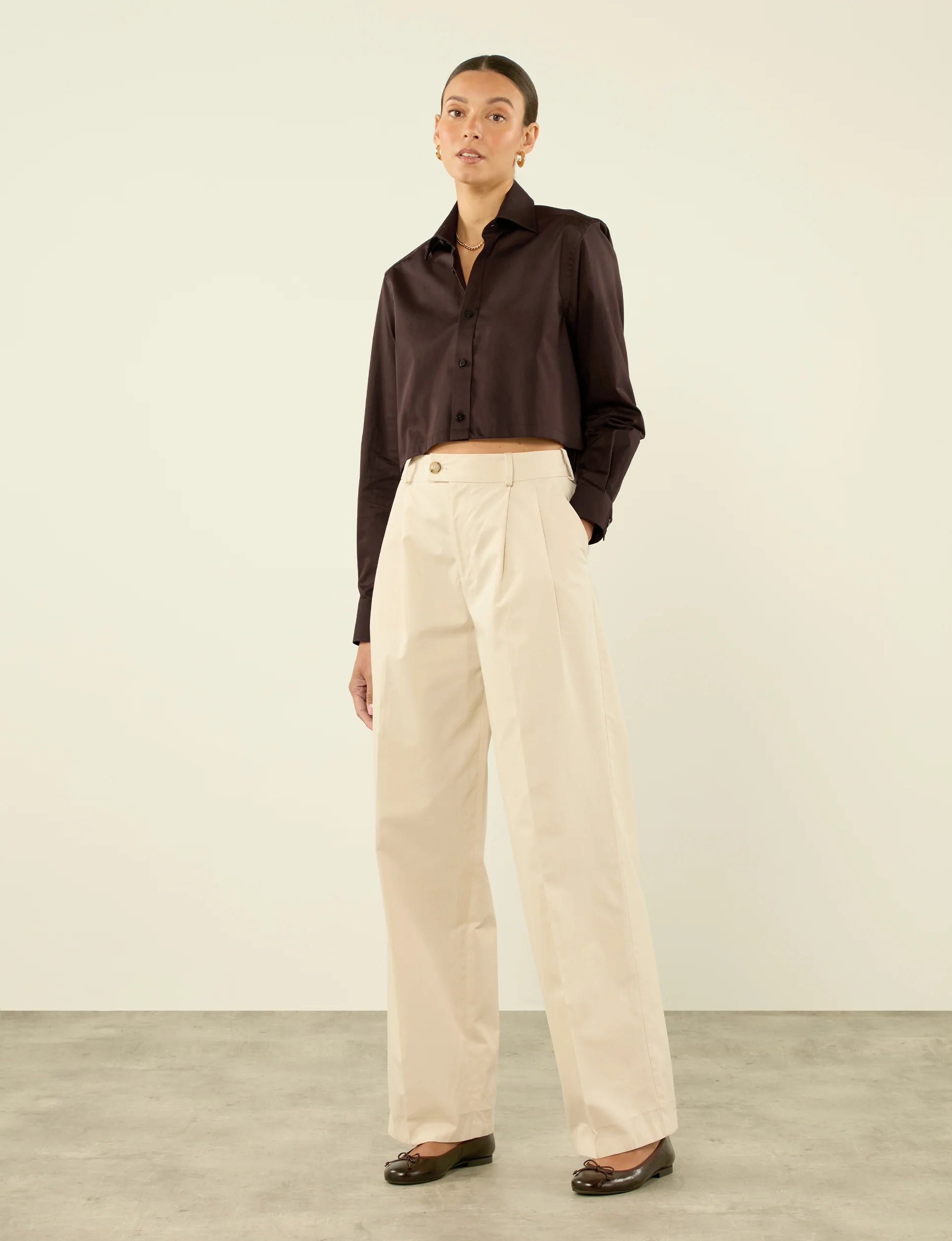 The Cropped: Fine Poplin, Chocolate Secondary image