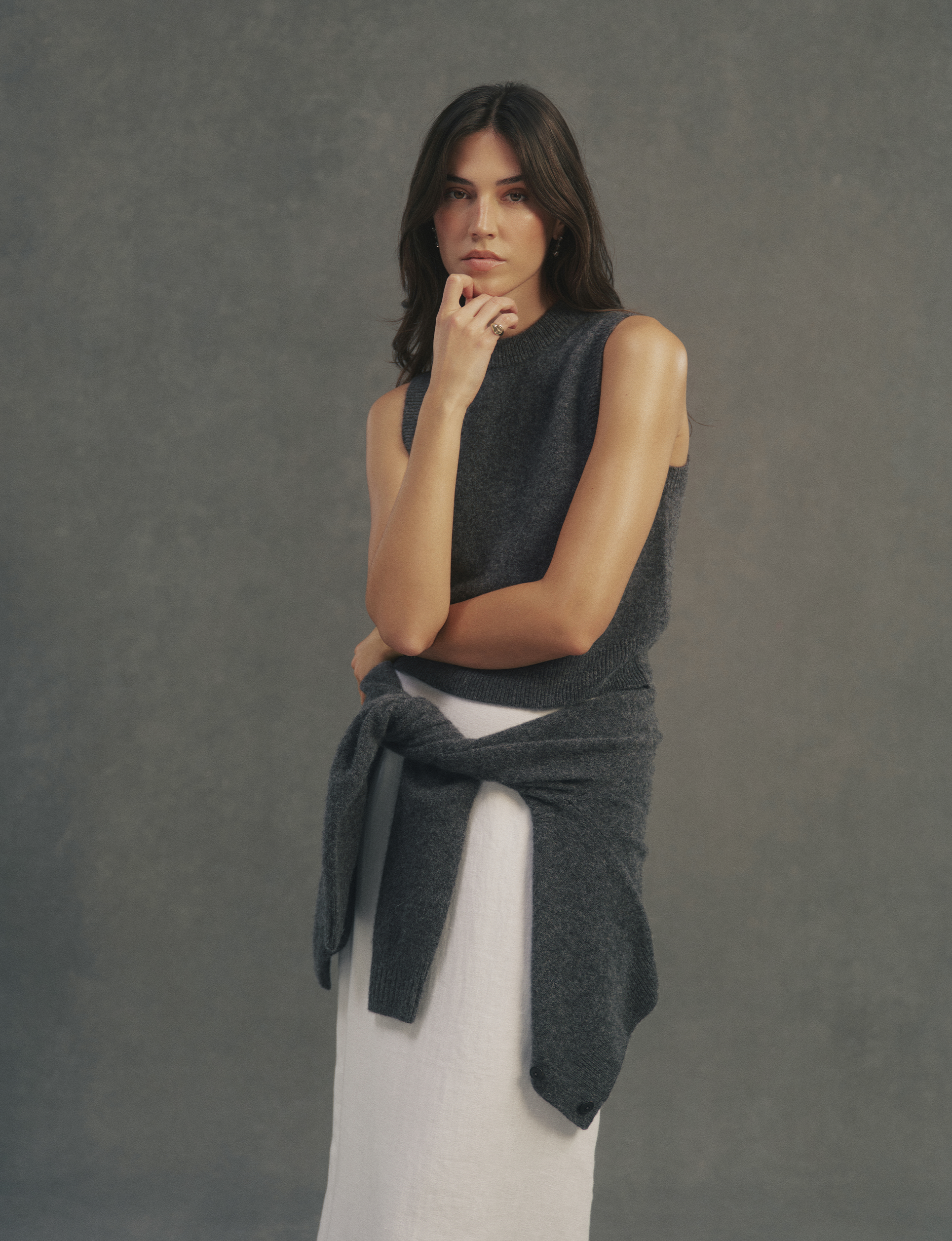 Skye Vest: Yak Wool, Dark Grey Melange Secondary image
