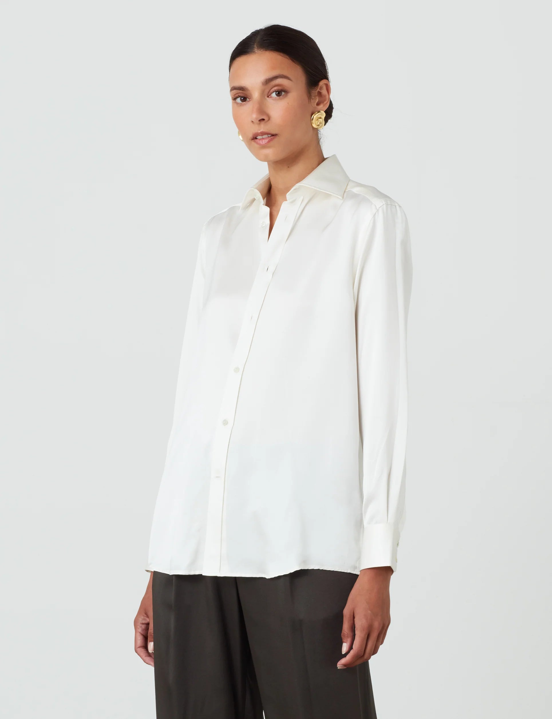 The Boyfriend: Silk Satin, Pearl Secondary image