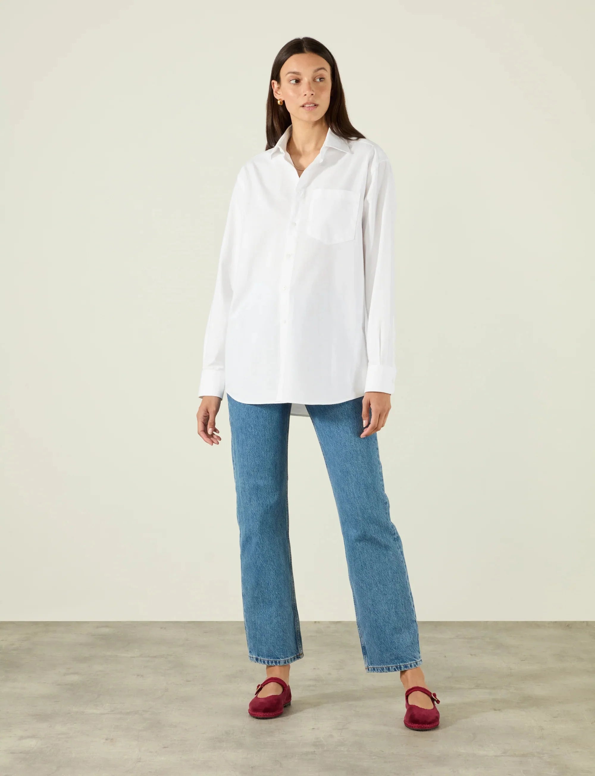 The Oversized: Oxford, White Secondary image