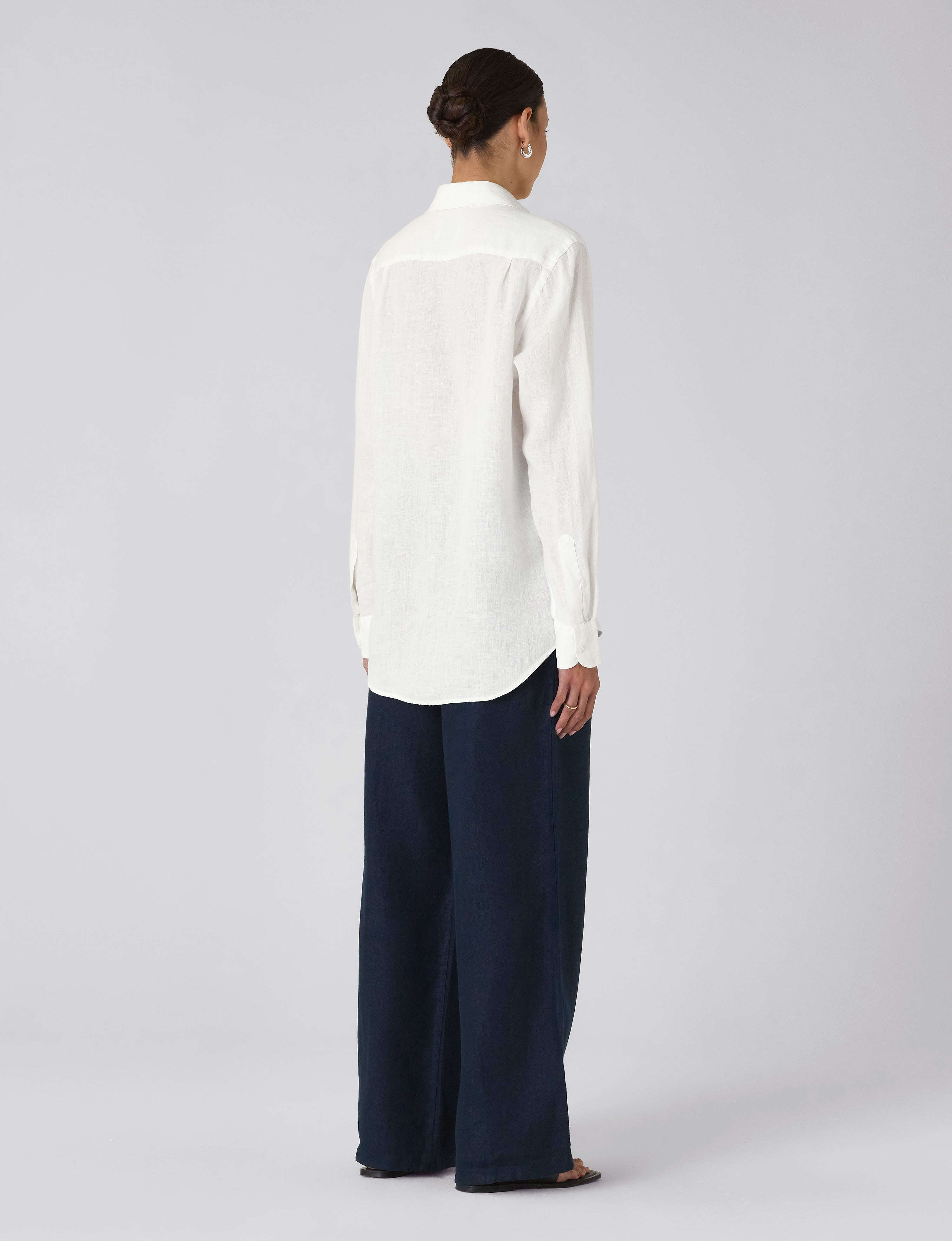 The Boyfriend: Linen, White